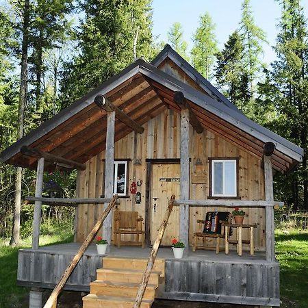 Bull Hill Guest Ranch Marble Room photo